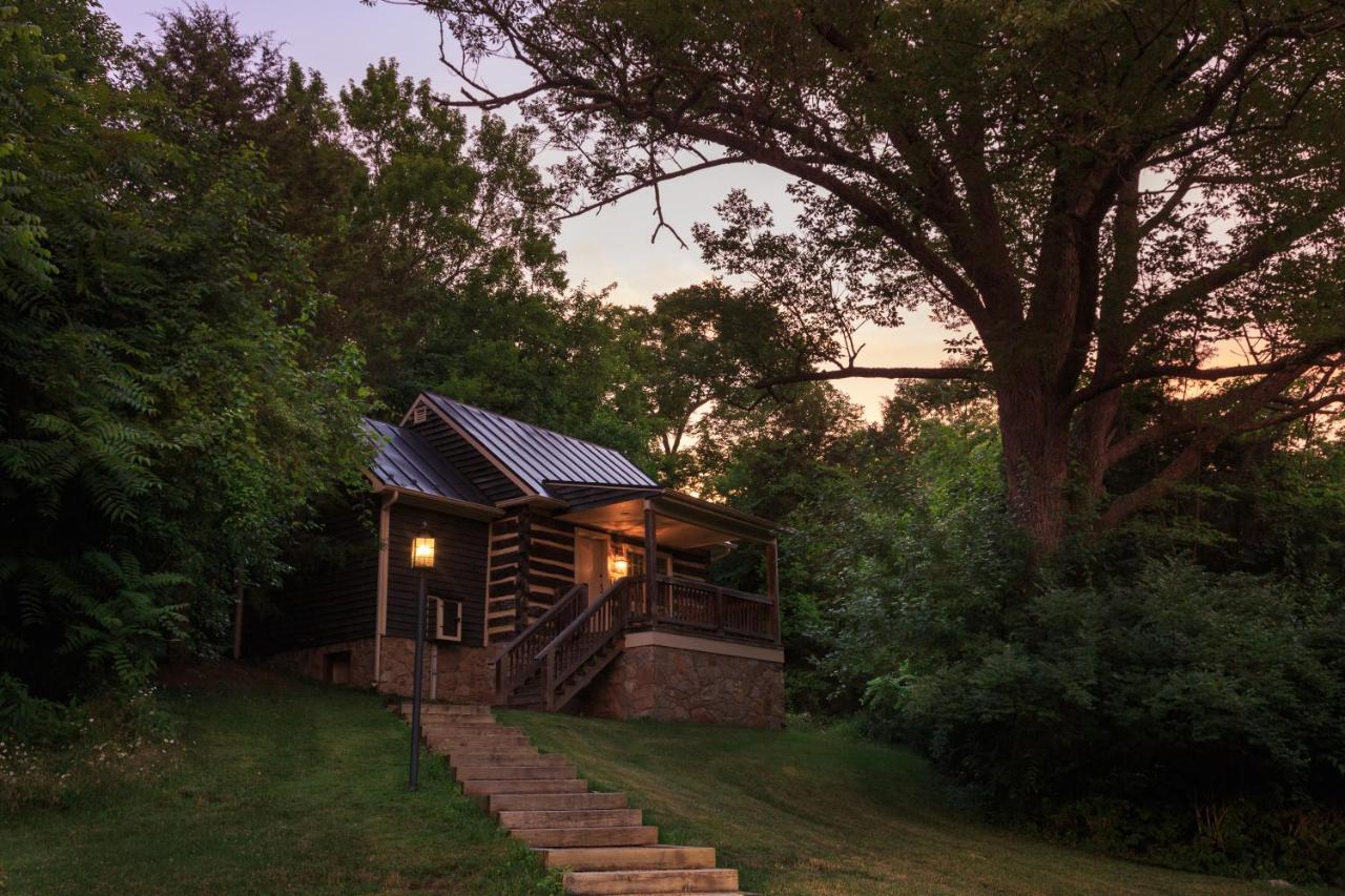 Stephens City Inn And Cabins At Vaucluse Spring المظهر الخارجي الصورة